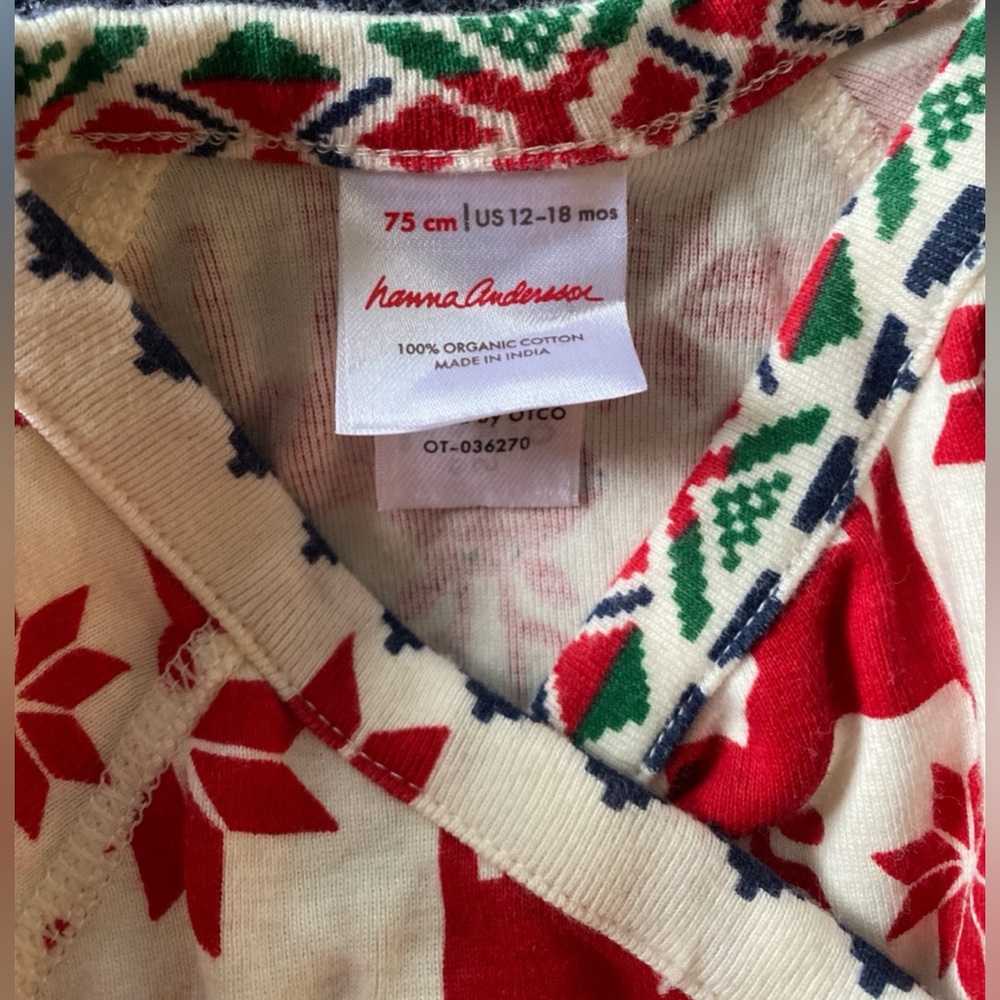 Hanna Andersson Red Christmas Deer & Tree Side Snap Bodysuit. Size 12-18 months - Picture 3 of 5